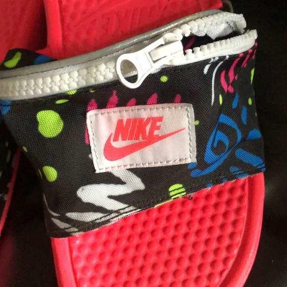 Nike slides - Picture 3 of 3